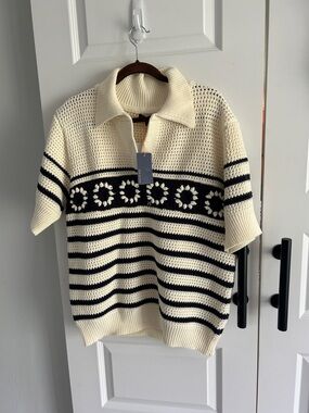 Skies are Blue Collared Knit Polo Sweater in Ivory and navy women’s 1X
